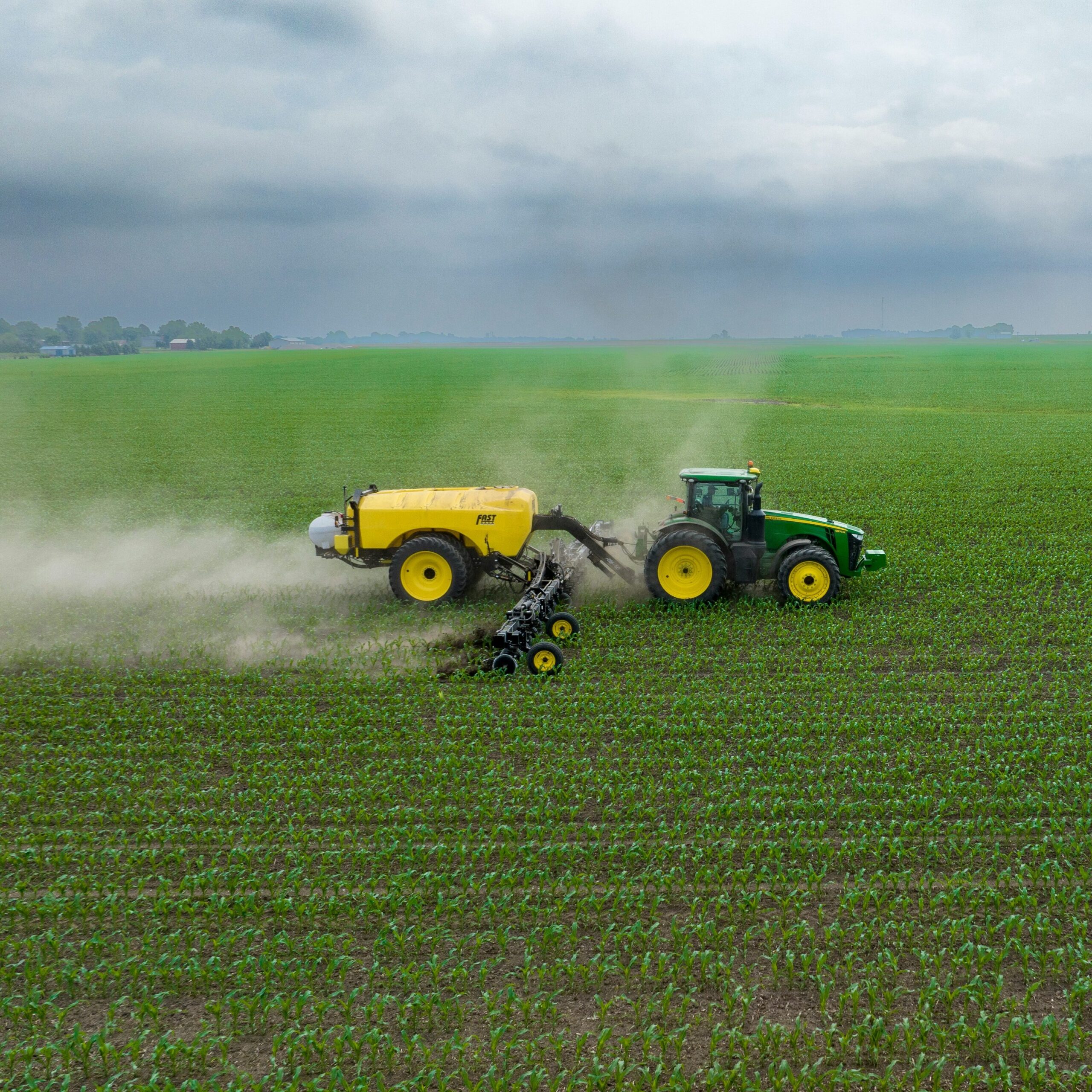 Traktor auf einem Feld